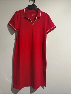 Tommy Hilfiger Red Sleeveless Top with Crew Neck